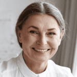 cropped dr Hannah.png